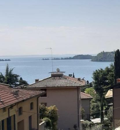 Valle Fiorita 42 - Lake View Studio Gardone Riviera Eksteriør billede