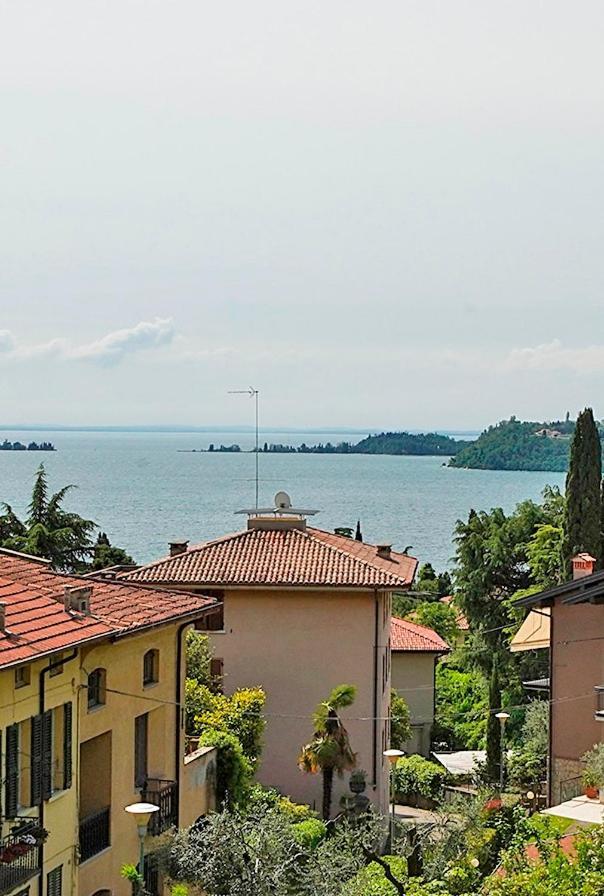 Valle Fiorita 42 - Lake View Studio Gardone Riviera Eksteriør billede